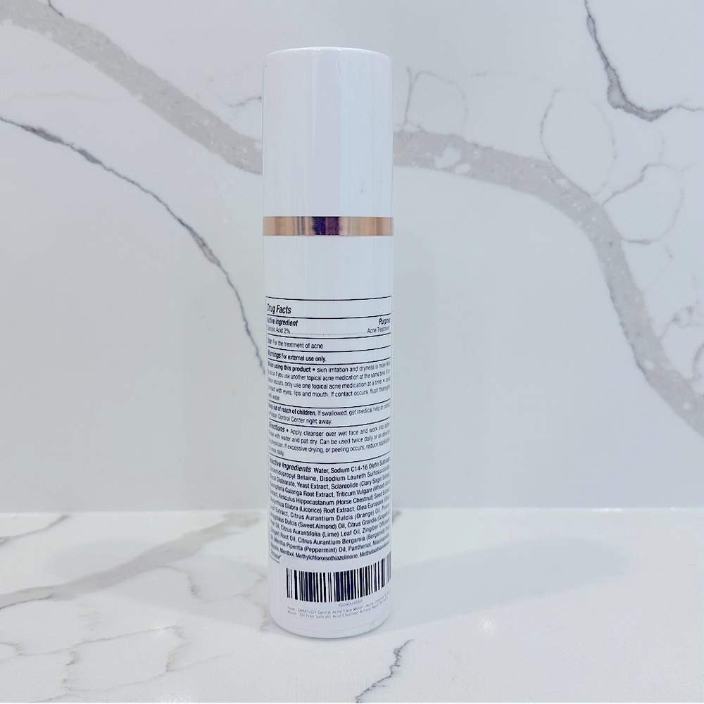 DRMTLGY Gentle Acne Cleanser - Picture 4 of 7